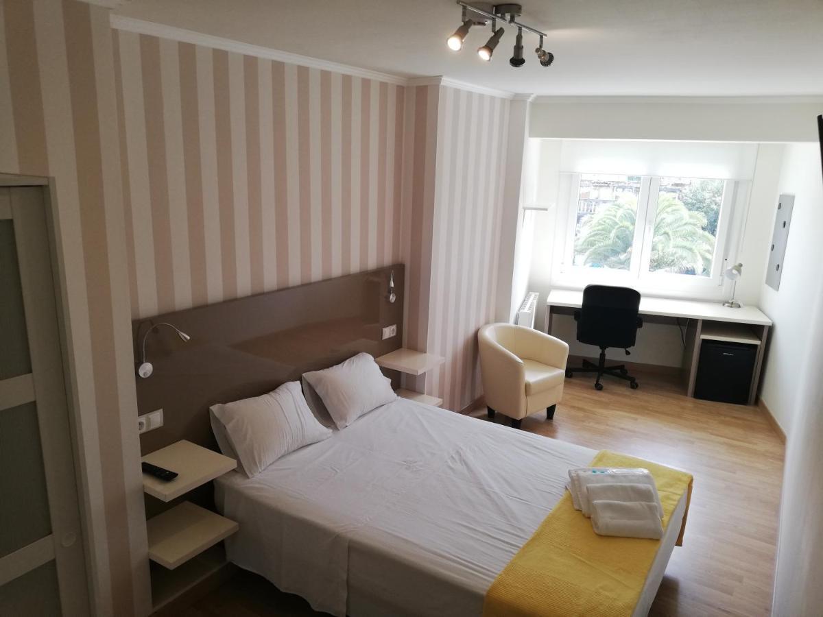 Bed and Breakfast Residencia Compostela Santiago de Compostela Zewnętrze zdjęcie